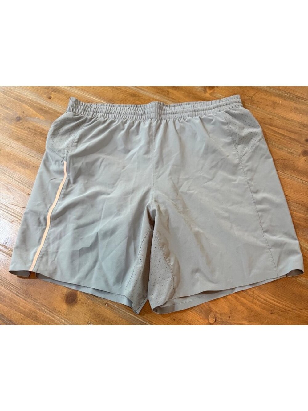 VSRT Light Gray Mens Athletic Running Shorts With Liner ~ Medium